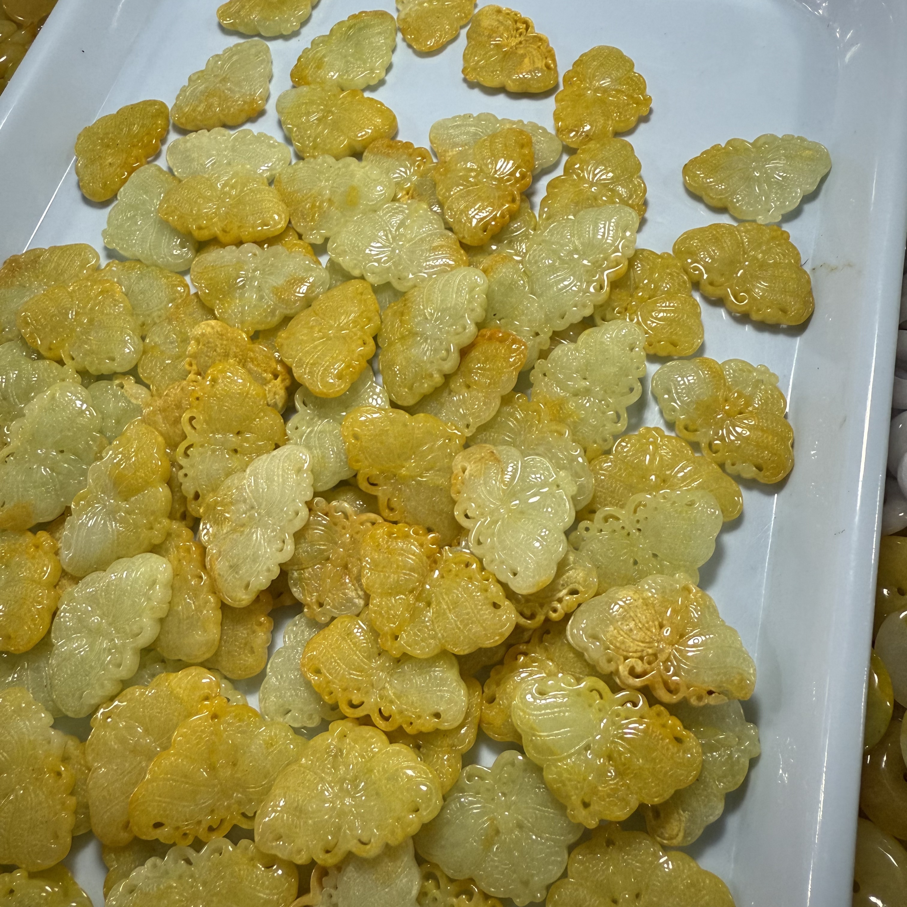 天然a货翡翠黄翡蝴蝶吊坠-d297—多样性发一件