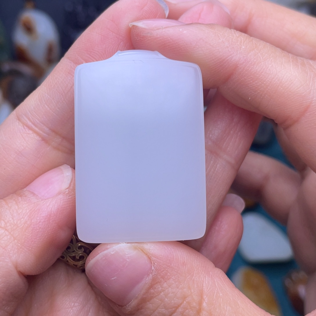 和田玉颈饰未镶嵌铁**心