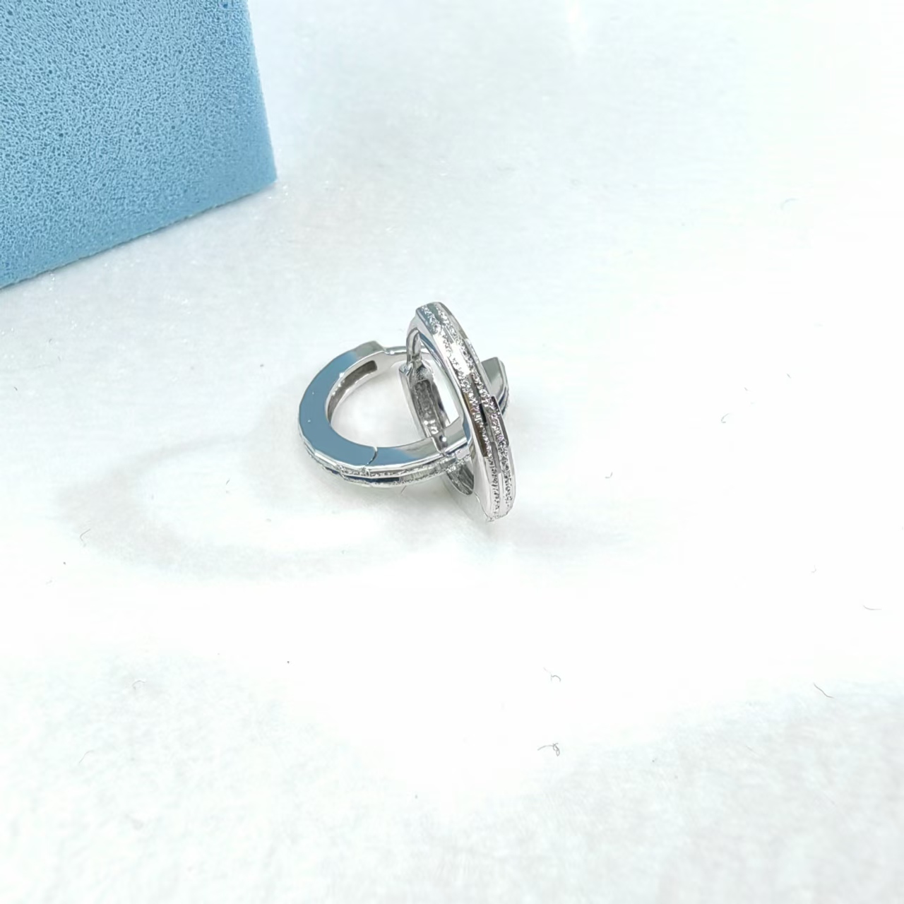 PT950铂金耳饰 约10mm 双砂铂金耳扣  