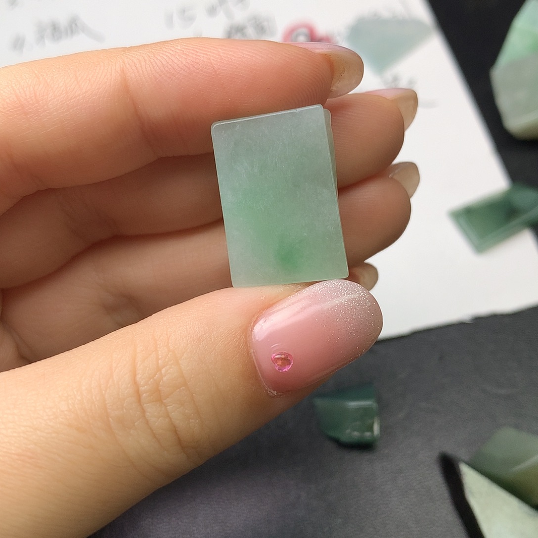 翡翠未镶嵌颈饰翡翠首饰未镶嵌吊坠