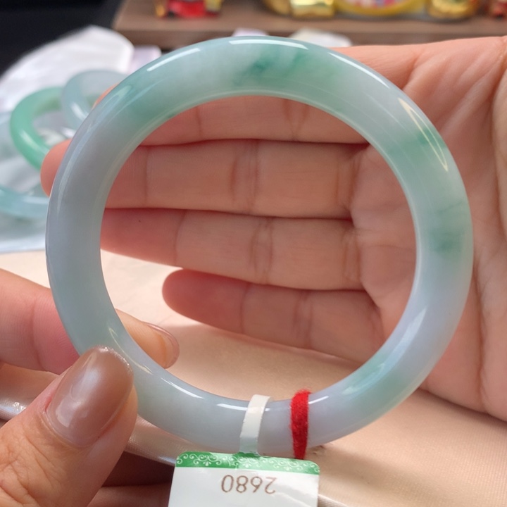 翡翠未镶嵌手镯54圆