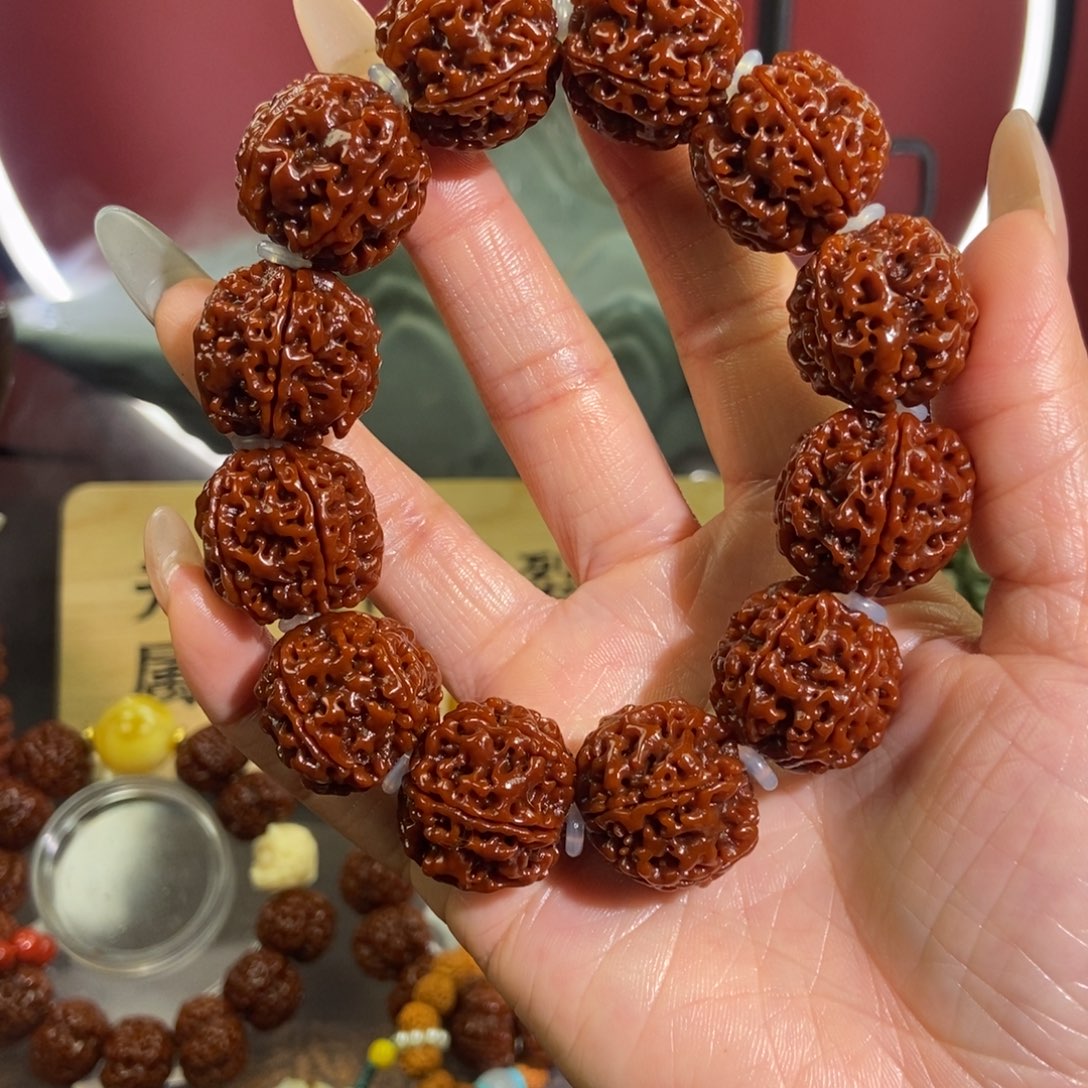 金刚菩提吊坠522素。              