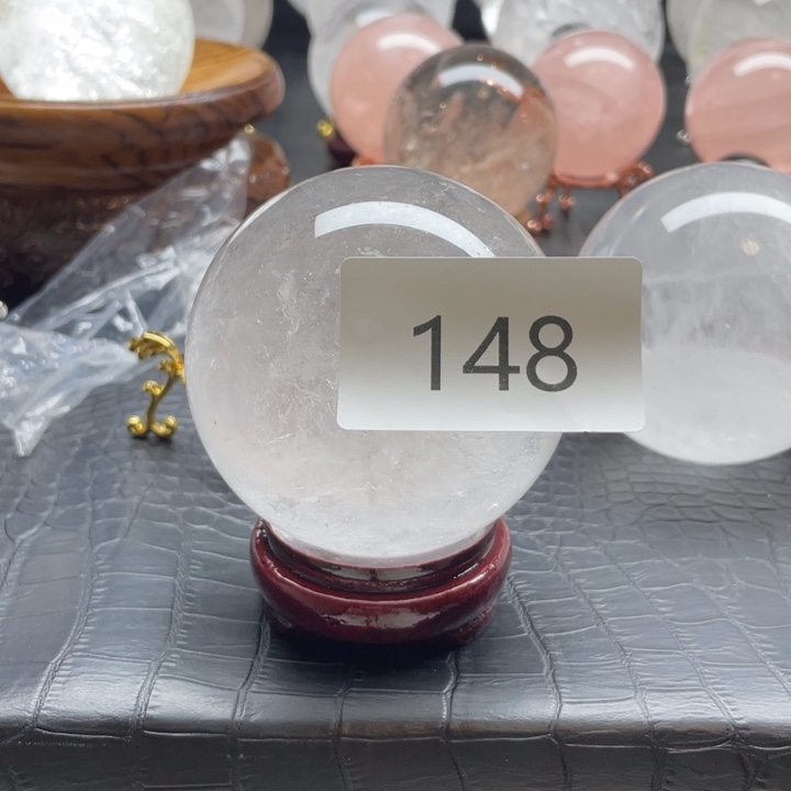 水晶摆件148 7.7CM未镶嵌水晶劲**贝