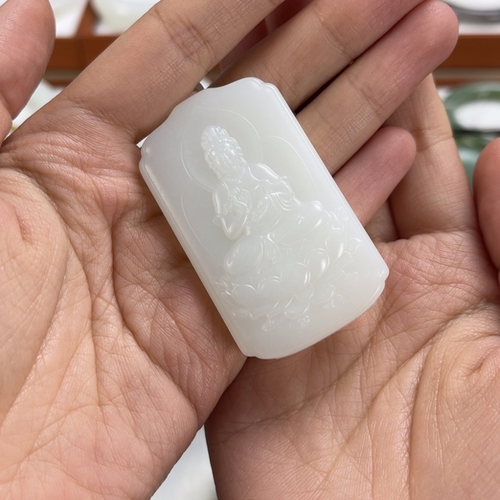 和田玉颈饰未镶嵌静*