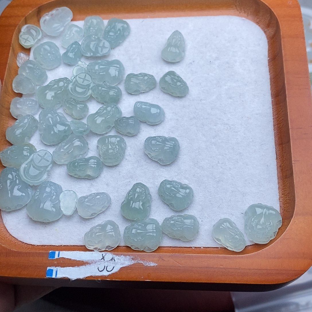 翡翠戒指未镶嵌大冰皮丘99一个