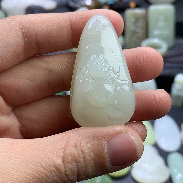 和田玉未镶嵌颈饰