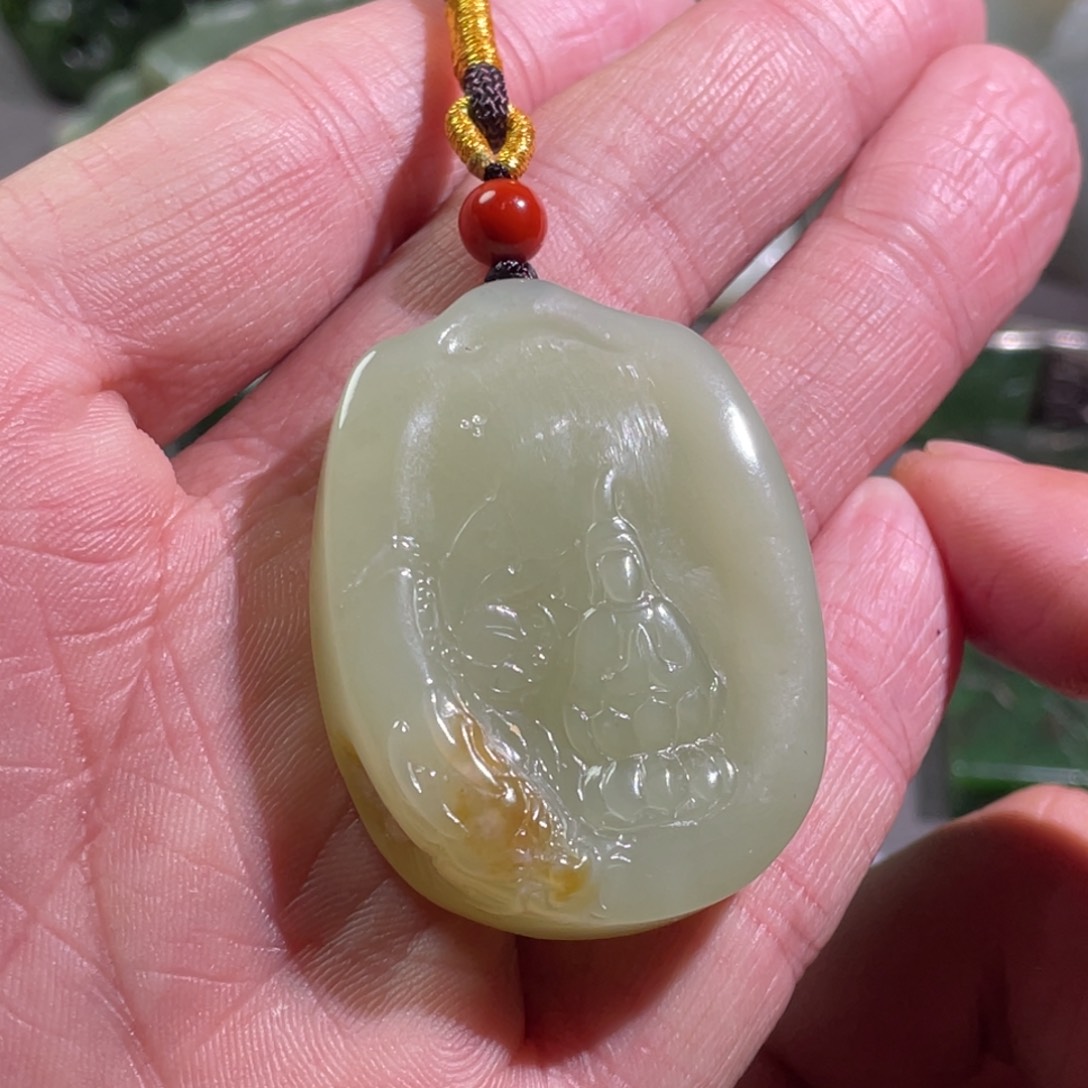 颈饰未镶嵌和田玉