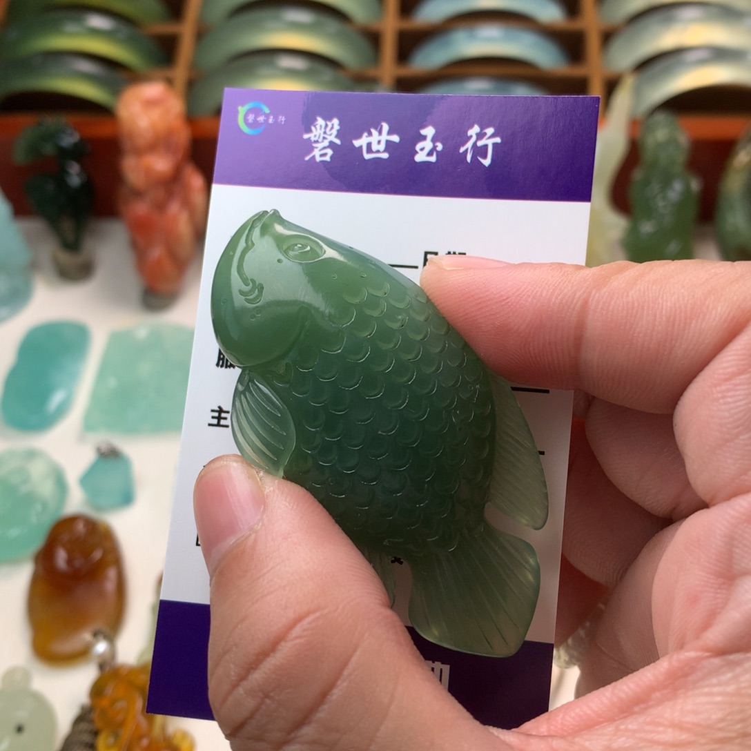 子***玉蛇纹石玉未镶嵌吊坠