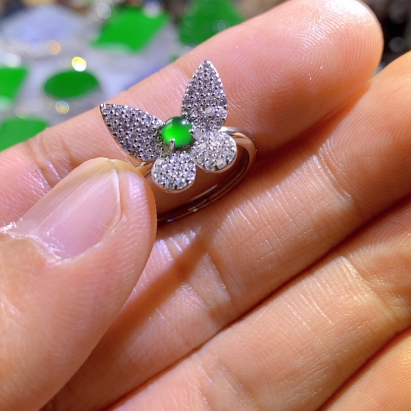 【闪购商品】翡翠挂件银S925镶嵌天然翡翠