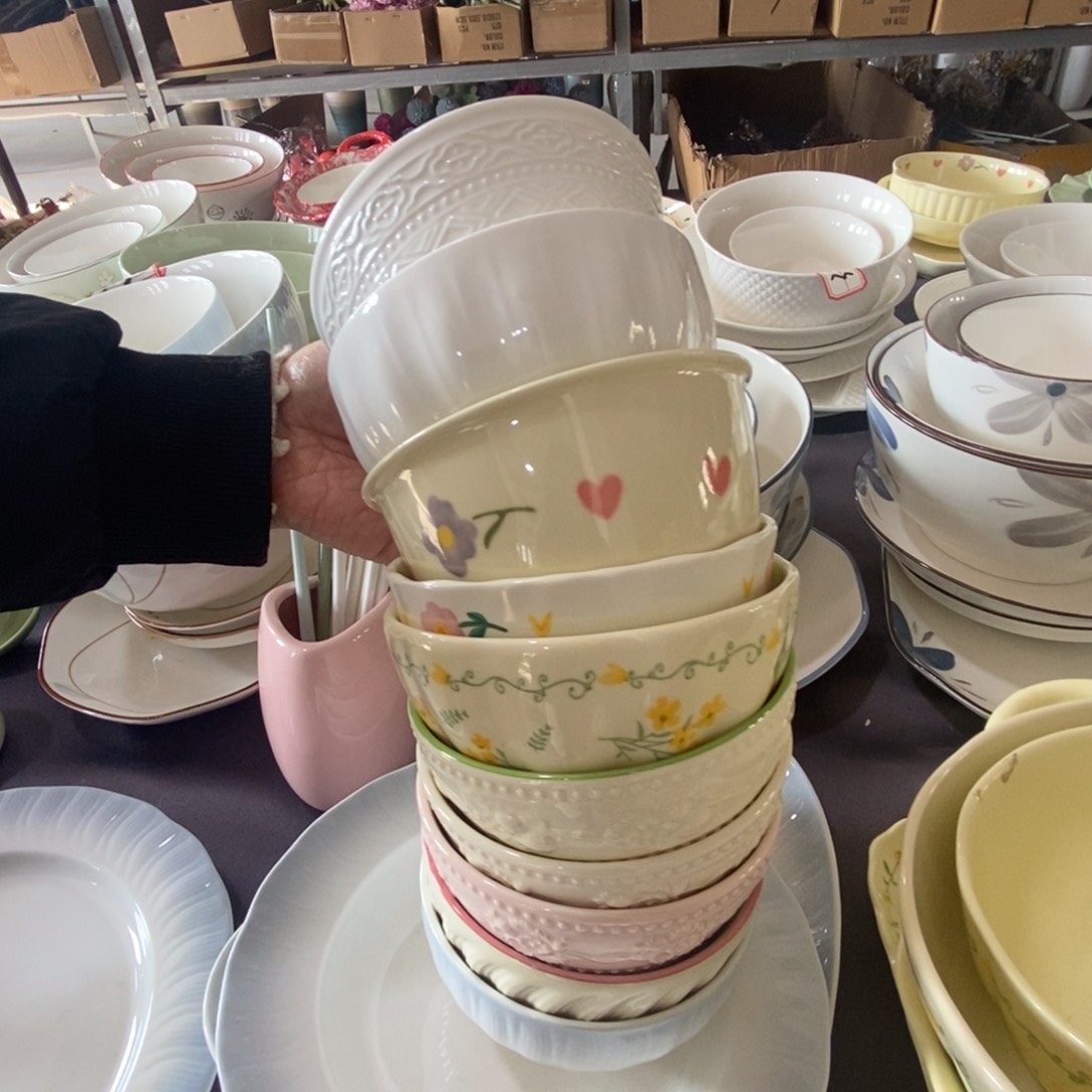 瓷10个米饭碗 各一个 1个草帽盘 1个方盘（8英寸）