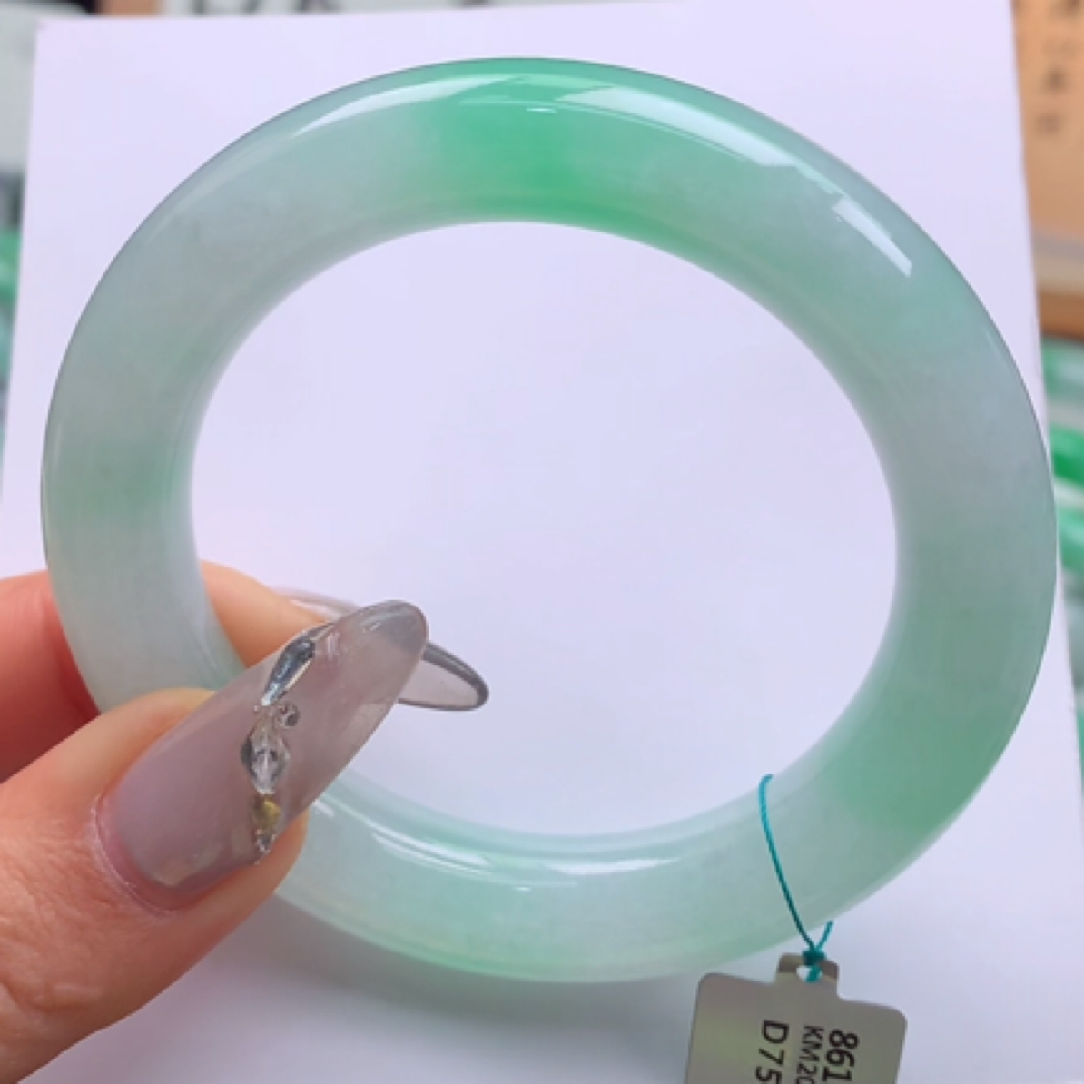 缅甸A货翡翠手镯