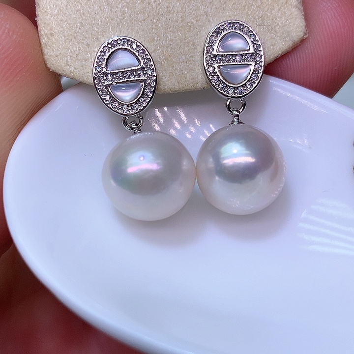 银S925镶嵌耳饰淡水珍珠