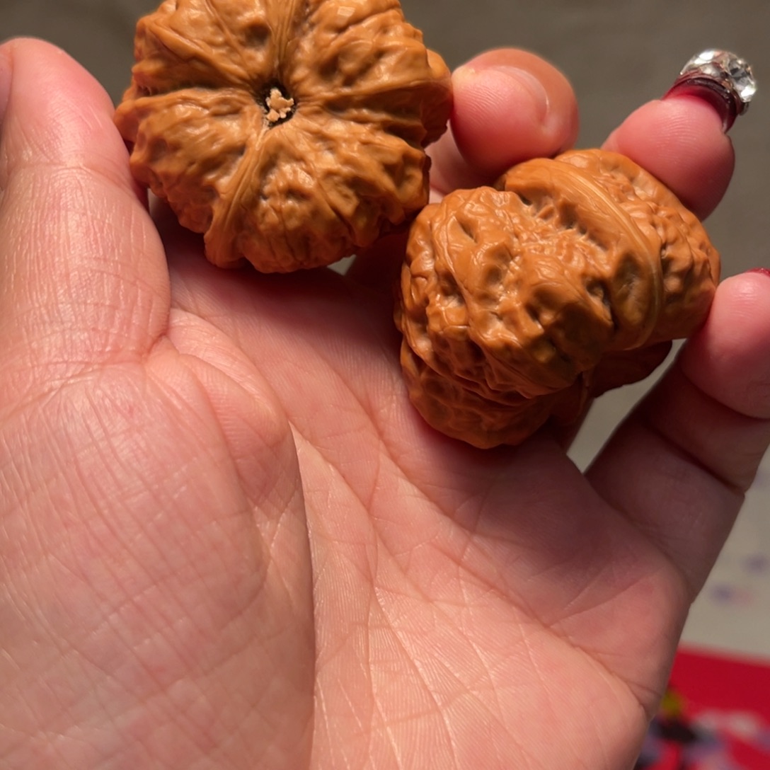 文玩核桃把件爱***包南疆