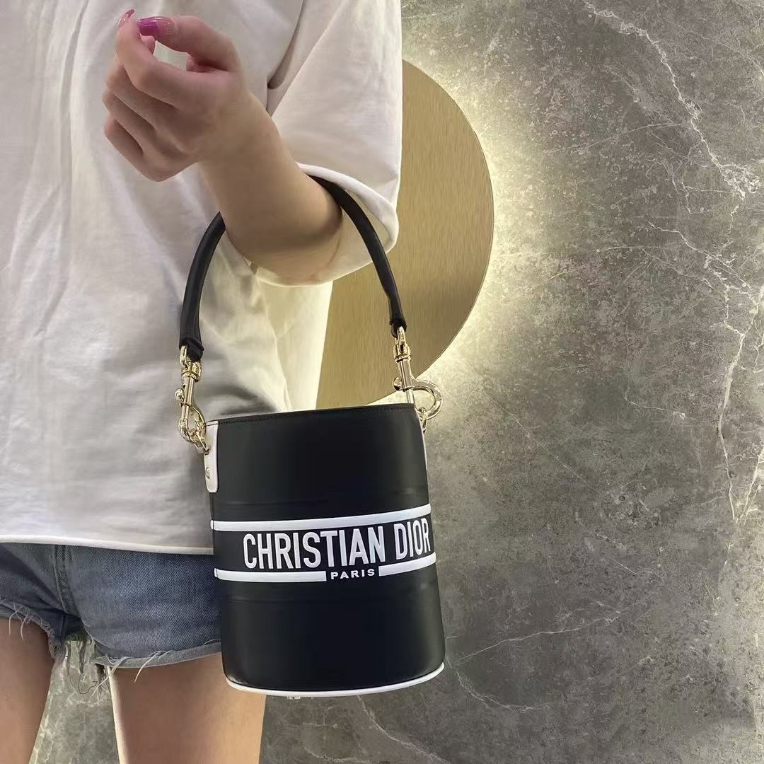 95新 DIOR/迪奥 御古屋/02798/水桶包