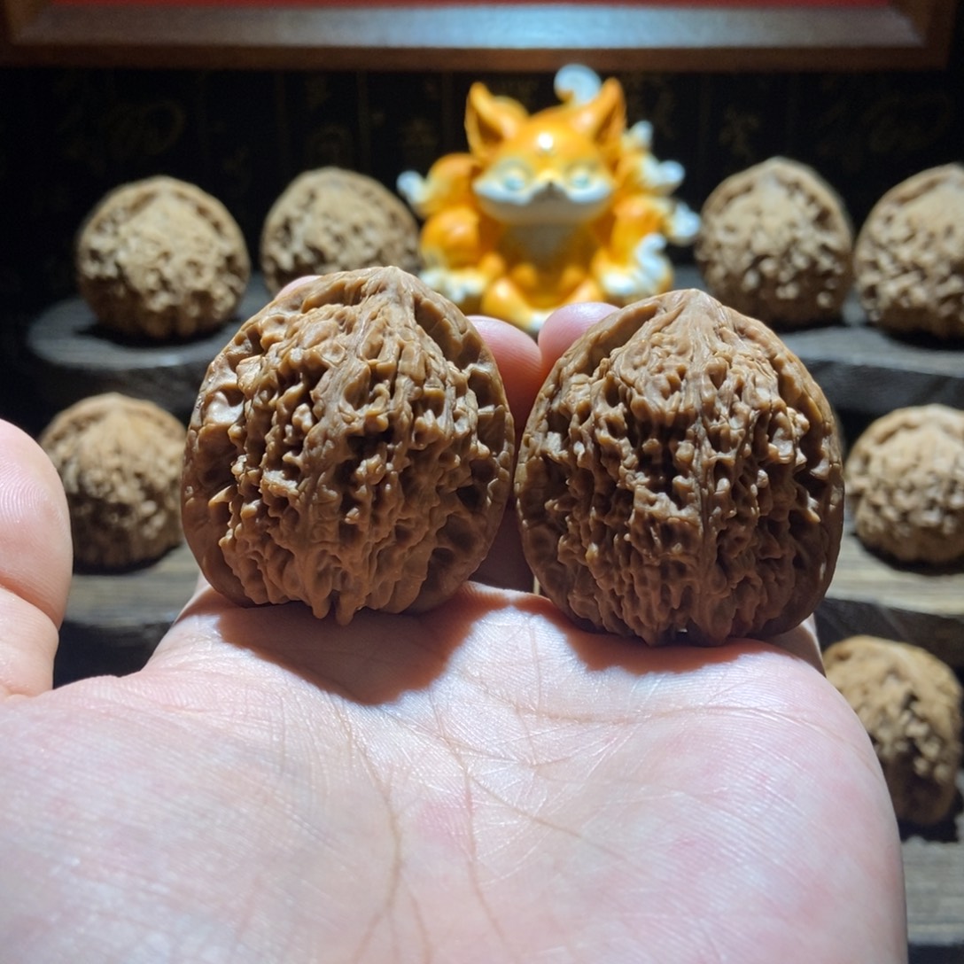 8***4把件文玩核桃涿鹿南将石