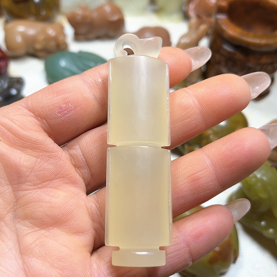 白玉菩提吊坠白玉菩提吊坠