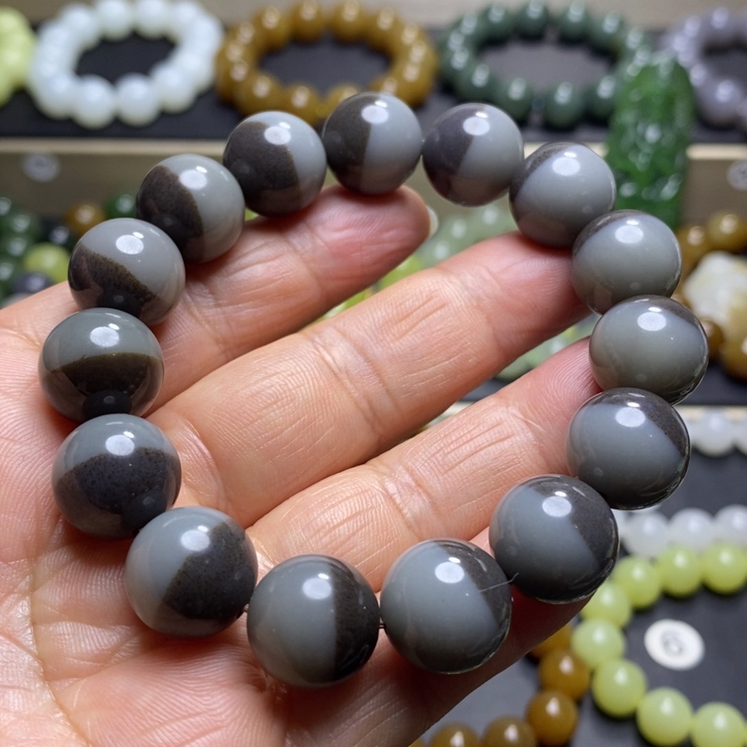 和田玉手串未镶嵌