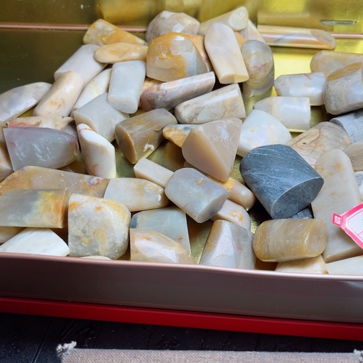 昌化石70颗随形打包价