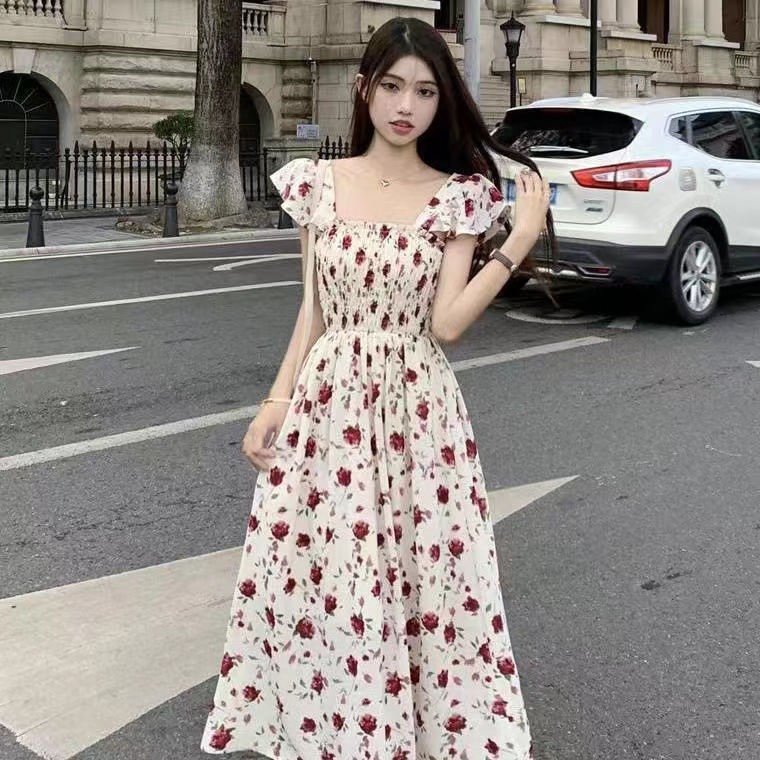 超仙森系连衣裙夏季新款小飞袖甜美气质百搭温柔风法式碎花中长裙