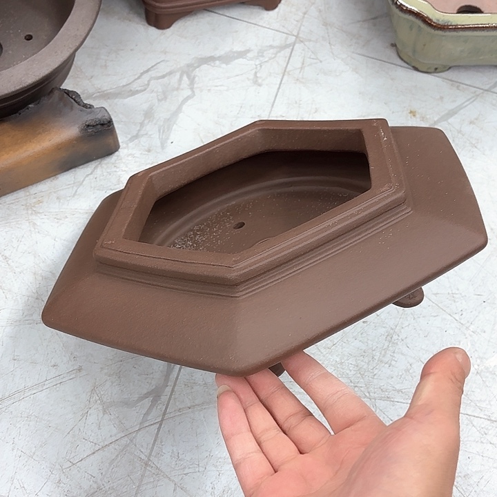 紫砂花盆紫砂的味道很浓