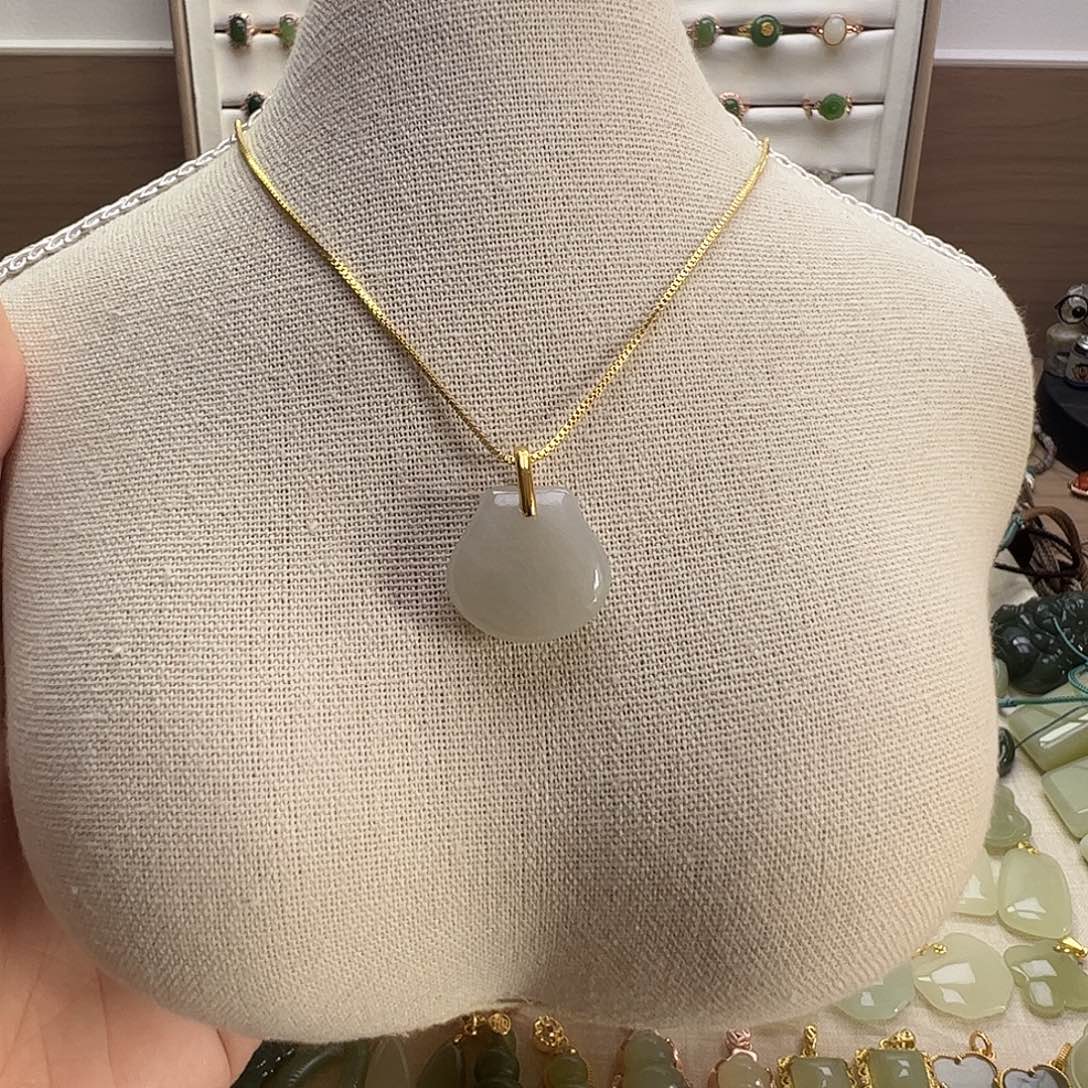 和田玉银S925镶嵌吊坠(赠链)