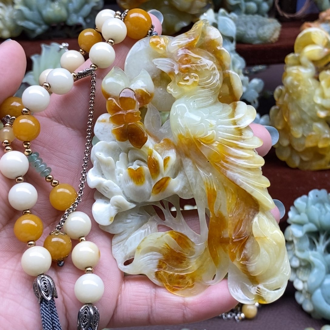 蛇纹石玉颈饰未镶嵌兆*