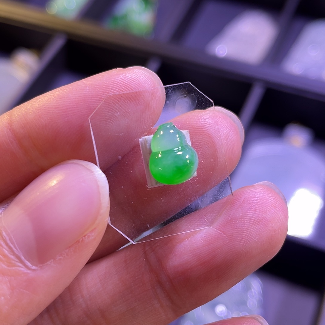 定制翡翠未镶嵌葫芦