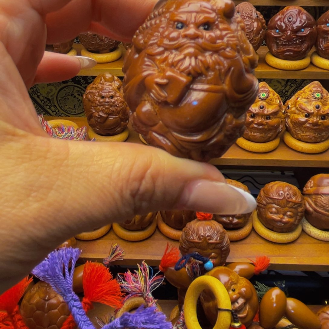 吊坠橄榄核钟馗一个