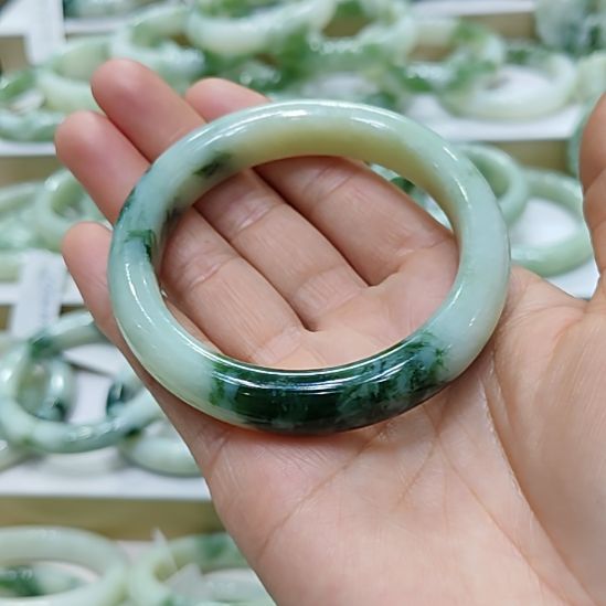 默***ლ透闪石-蛇纹石玉未镶嵌手镯