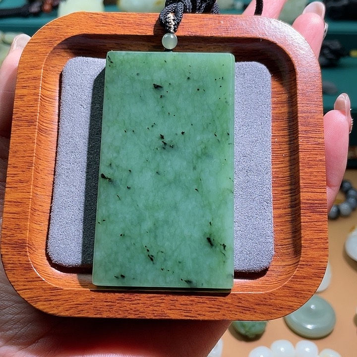 【闪购商品】和田玉颈饰未镶嵌