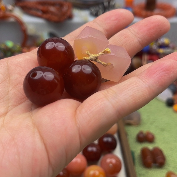 合金颈饰玛瑙/玉髓