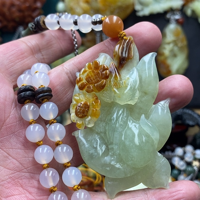 【闪购商品】蛇纹石玉吊坠未镶嵌