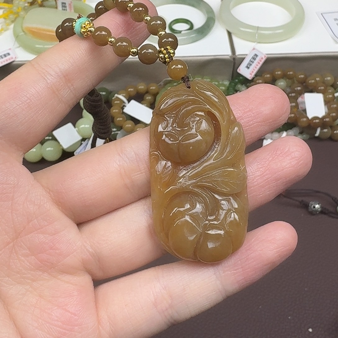 和田玉未镶嵌颈饰黄白老玉深细糖柿柿如意吊坠