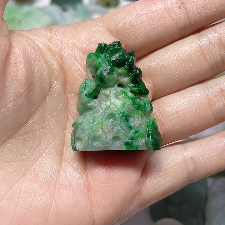 定制翡翠未镶嵌翡翠