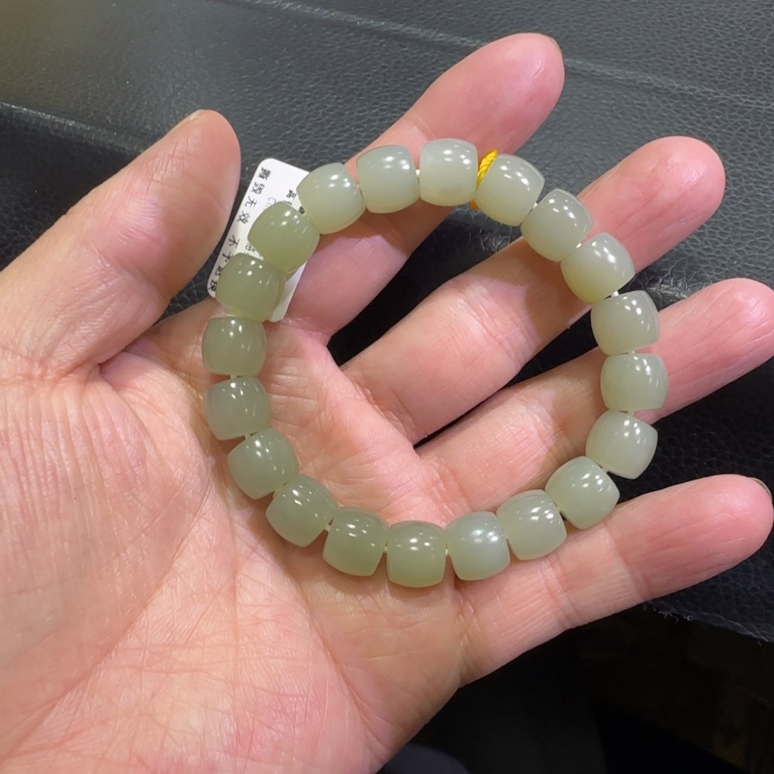 和田玉未镶嵌手串