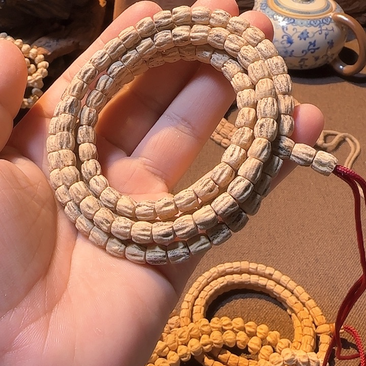 柏香籽/百香籽吊坠曉*