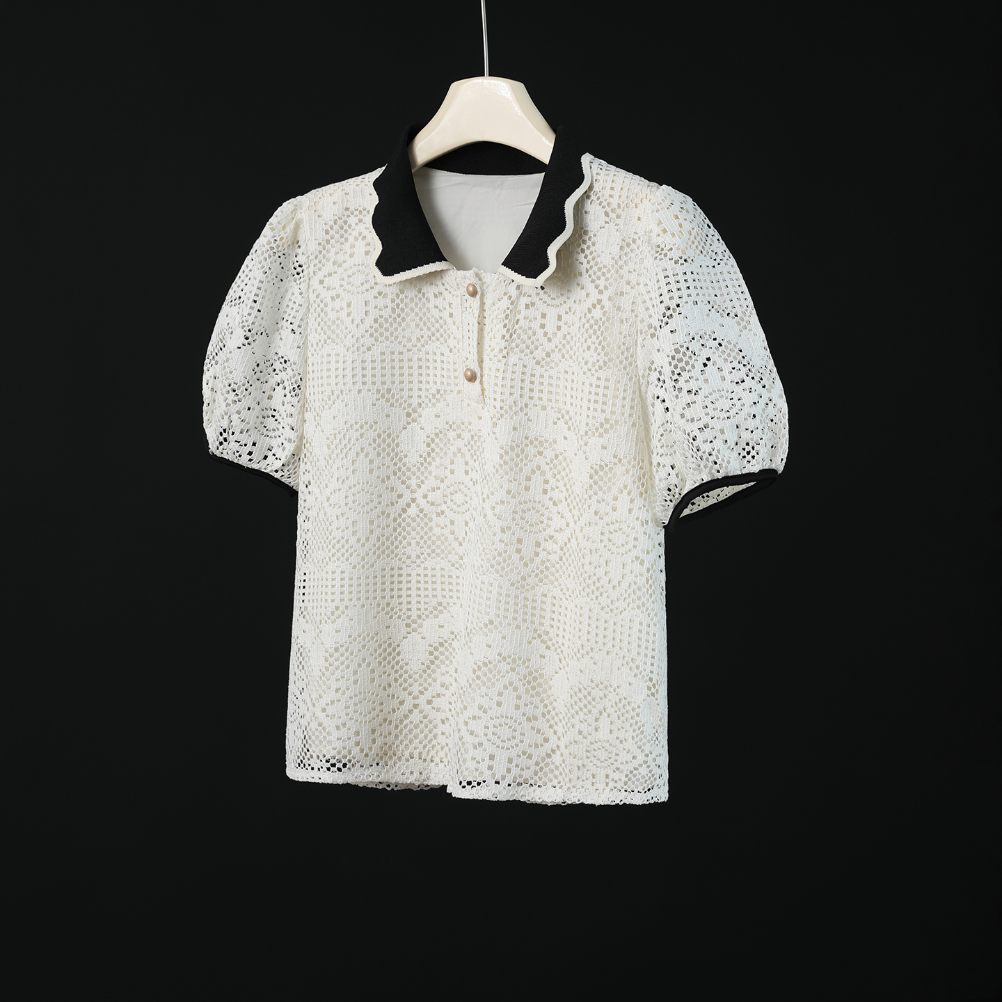 88377 轻薄凉爽不闷热！夏季女士气质时尚镂空泡泡袖显瘦雪纺衫