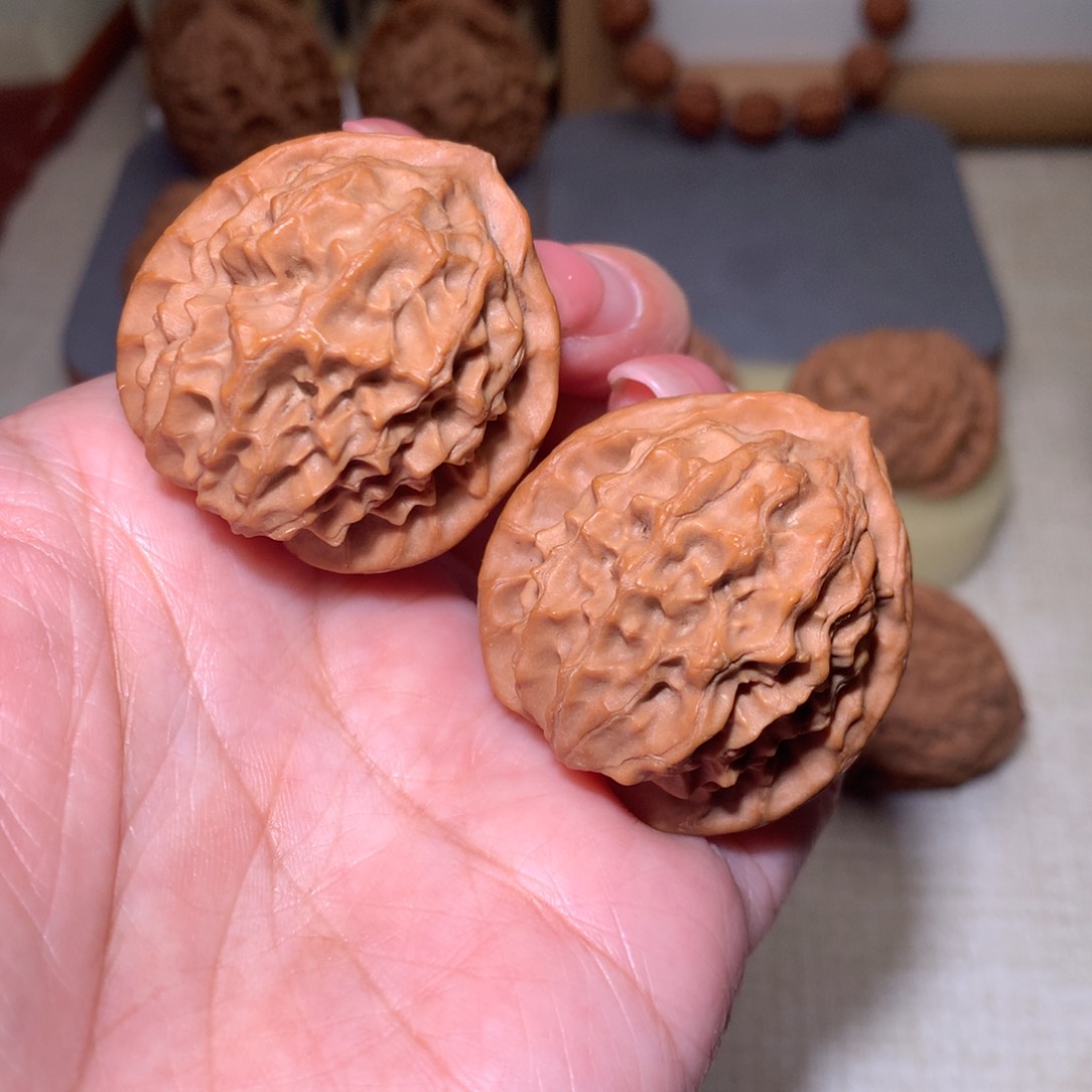文玩核桃把件龙鳞