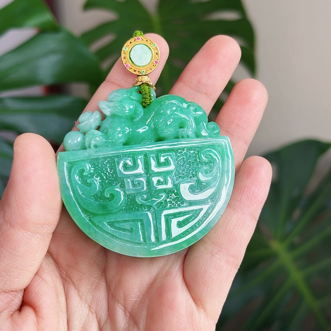 【闪购商品】翡翠吊坠(赠链)未镶嵌 貔貅