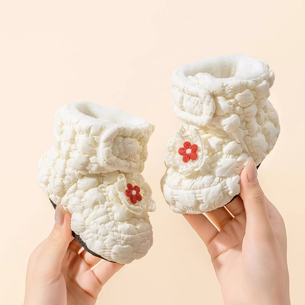 婴儿鞋学步鞋秋冬季加绒软底宝宝鞋0-12个月公主鞋新生儿防滑鞋