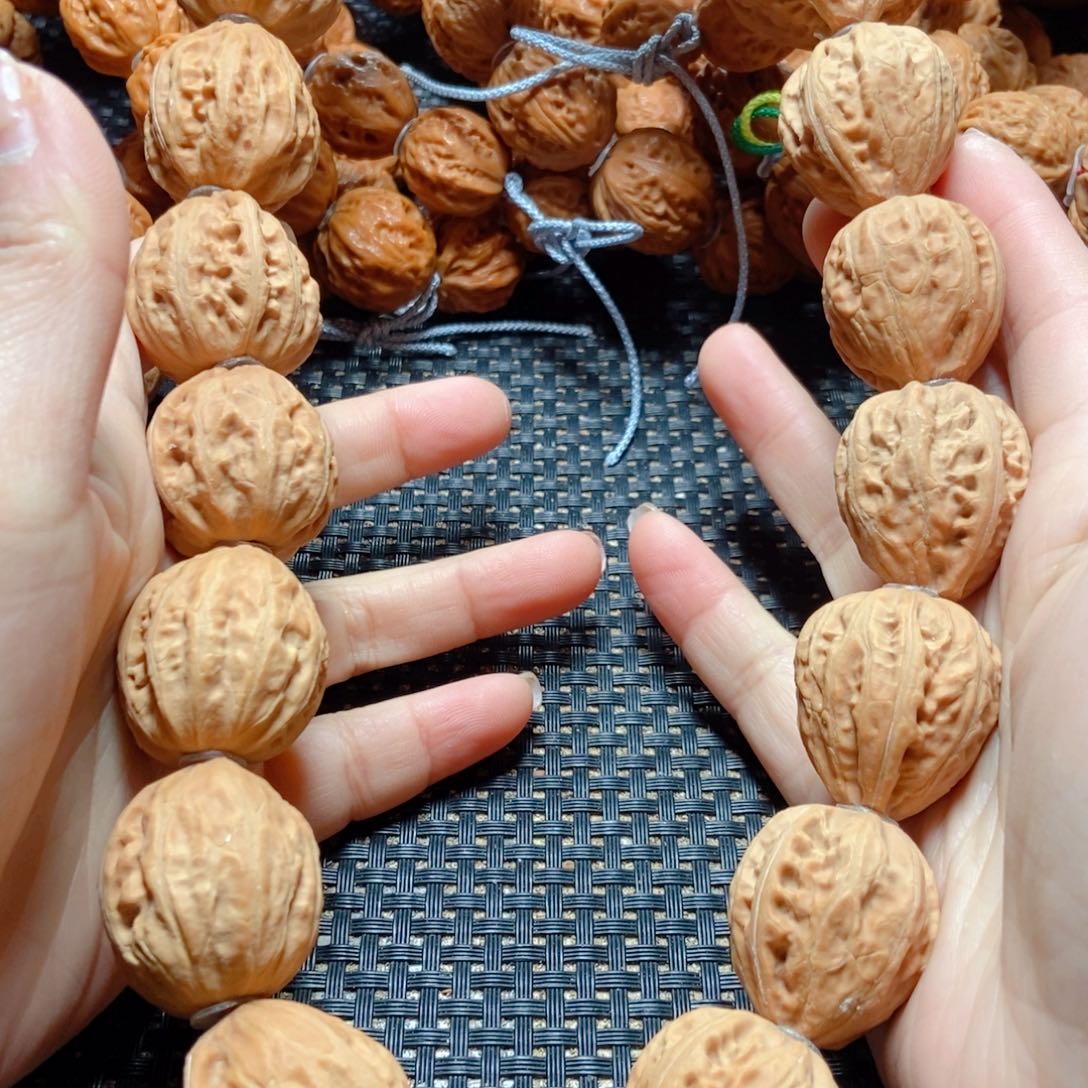 文玩核桃手串水滴