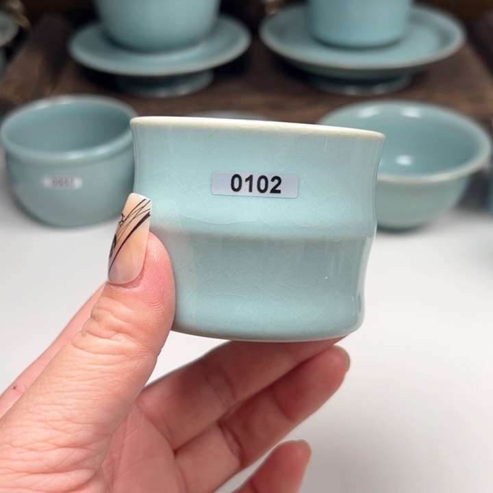 瓷片微瑕哈哈哈哈哈哈哈