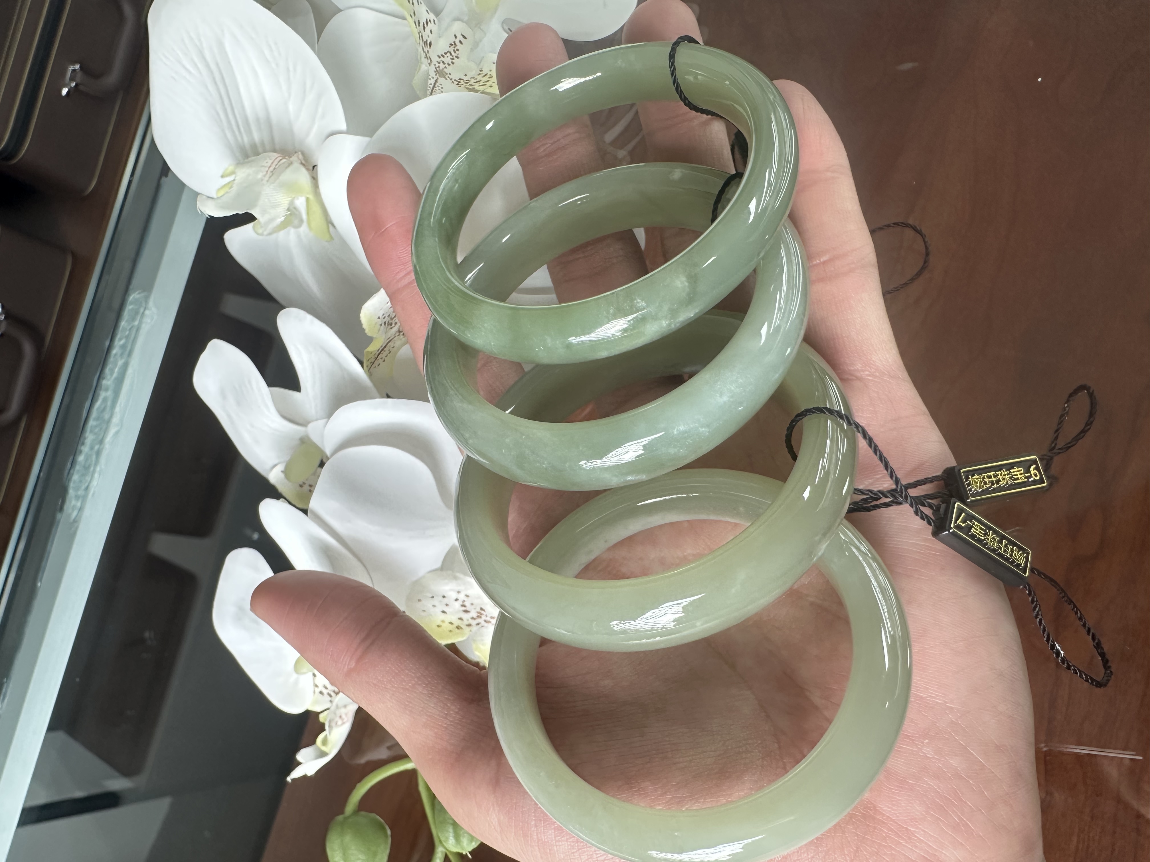 晴水.天然和田玉手镯(多样性发其一)