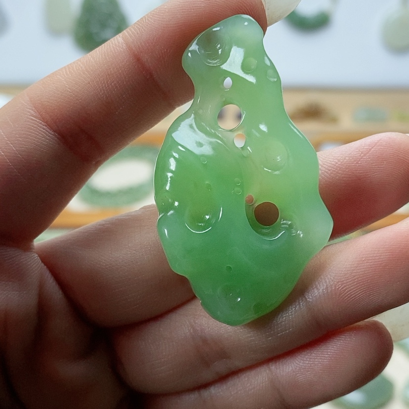 【闪购商品】颈饰未镶嵌和田玉