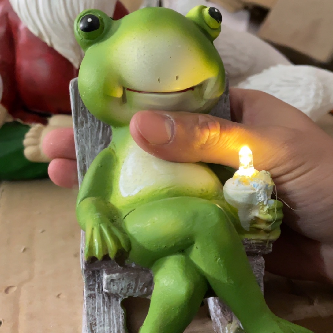 【闪购商品】树脂摇椅青蛙摆件