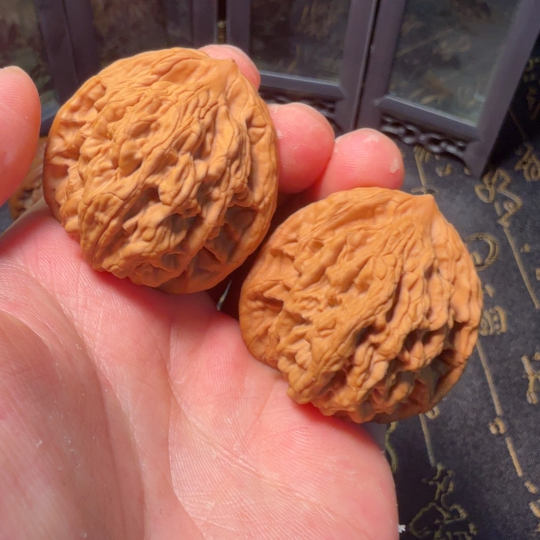 文玩核桃把件粗筋虎头40