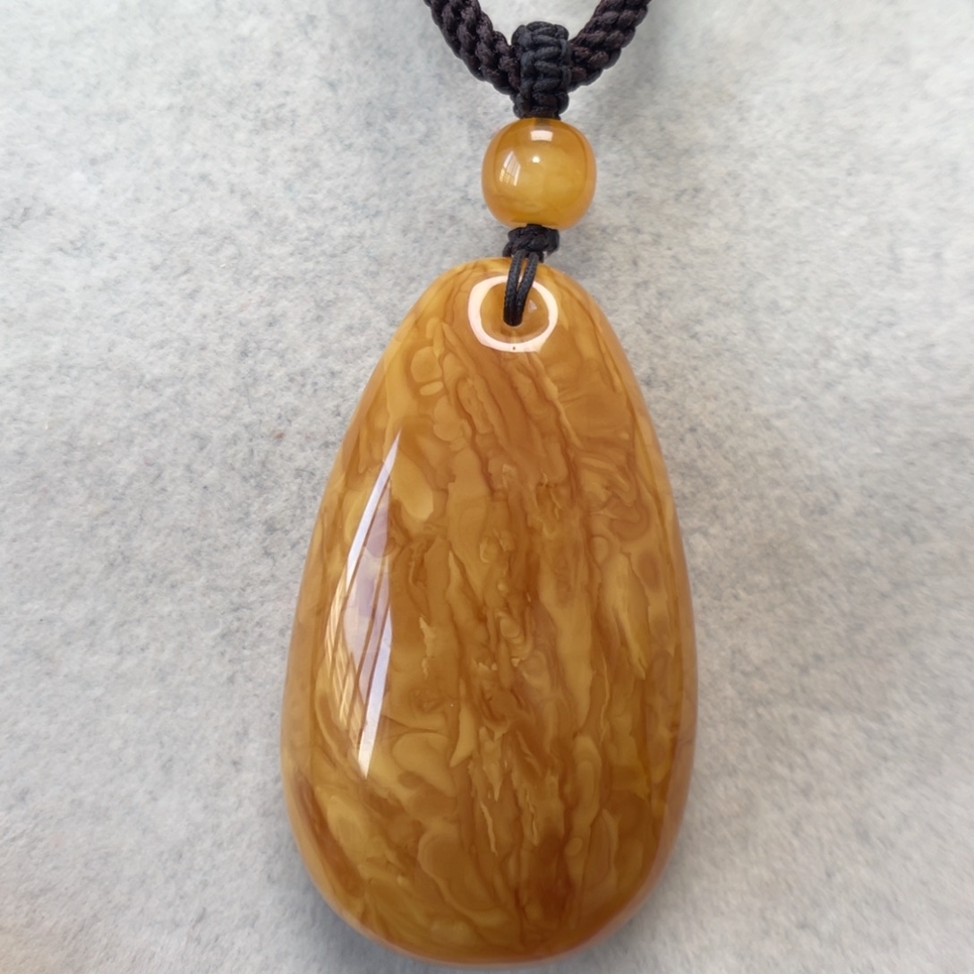 蜜蜡未镶嵌颈饰蜜蜡