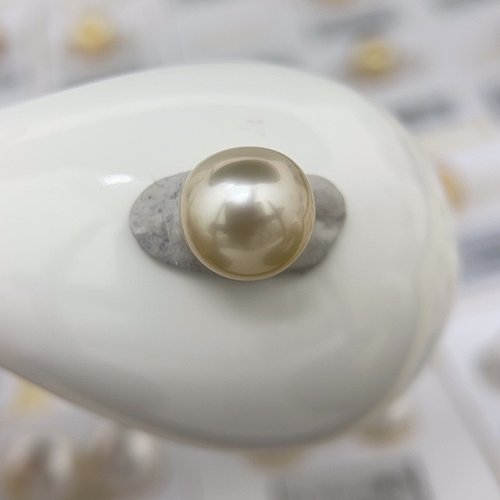 未镶嵌海水珍珠颈饰12.2 金珠 奶油干枯金H2 近圆