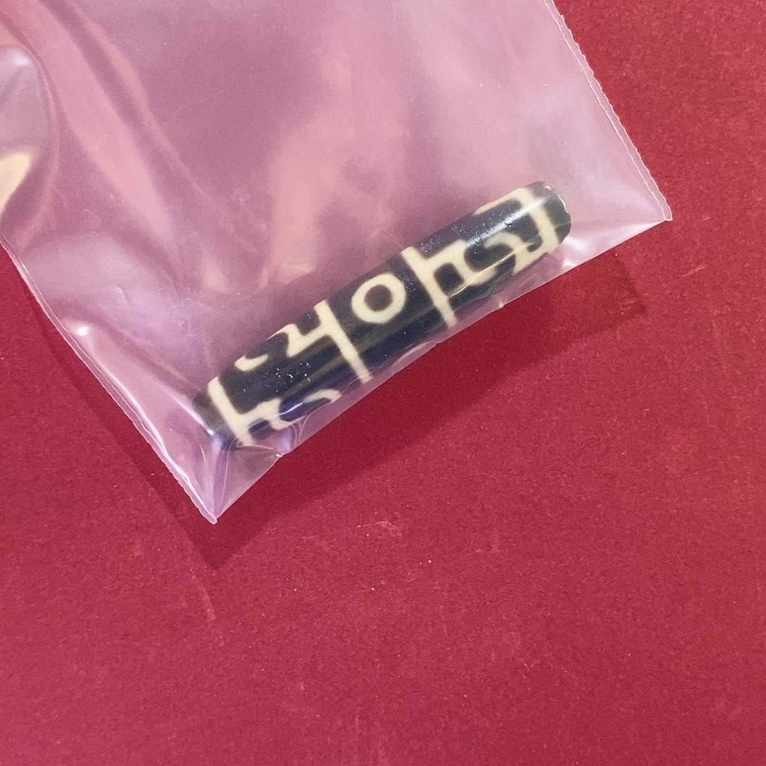 玛瑙/玉髓颈饰合金路**已连师三