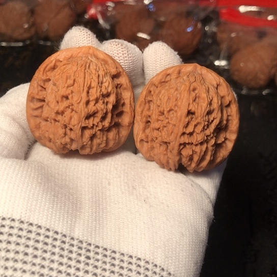 文玩核桃把件南疆石40